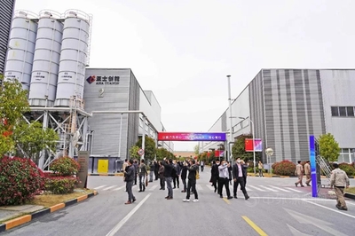 智能制造新生態 中國國際涂料大會首站考察亞士滁州綜合工廠