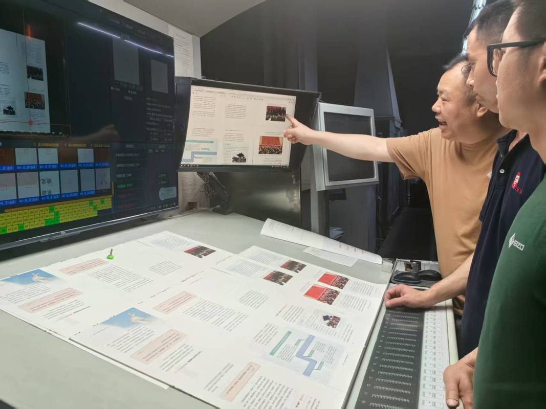 自校準(zhǔn),激活按鍵鎖定以防止意外更改色彩設(shè)置,注冊(cè)或調(diào)整資產(chǎn)管理設(shè)置